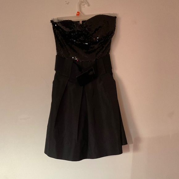 Costa Blanca Short Strapless Satin Black Dress with Sequin Top and Belt Size XS. - Picture 1 of 10